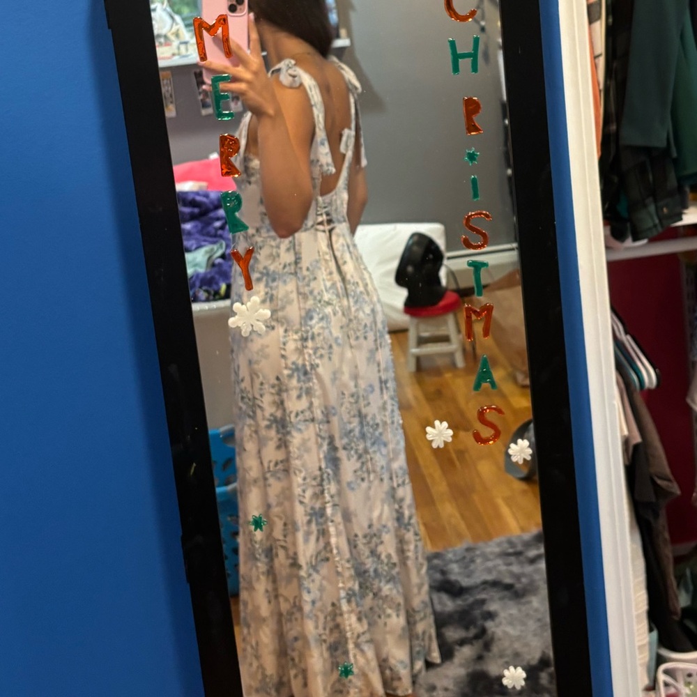 Prom Dress - Picture 2 of 3